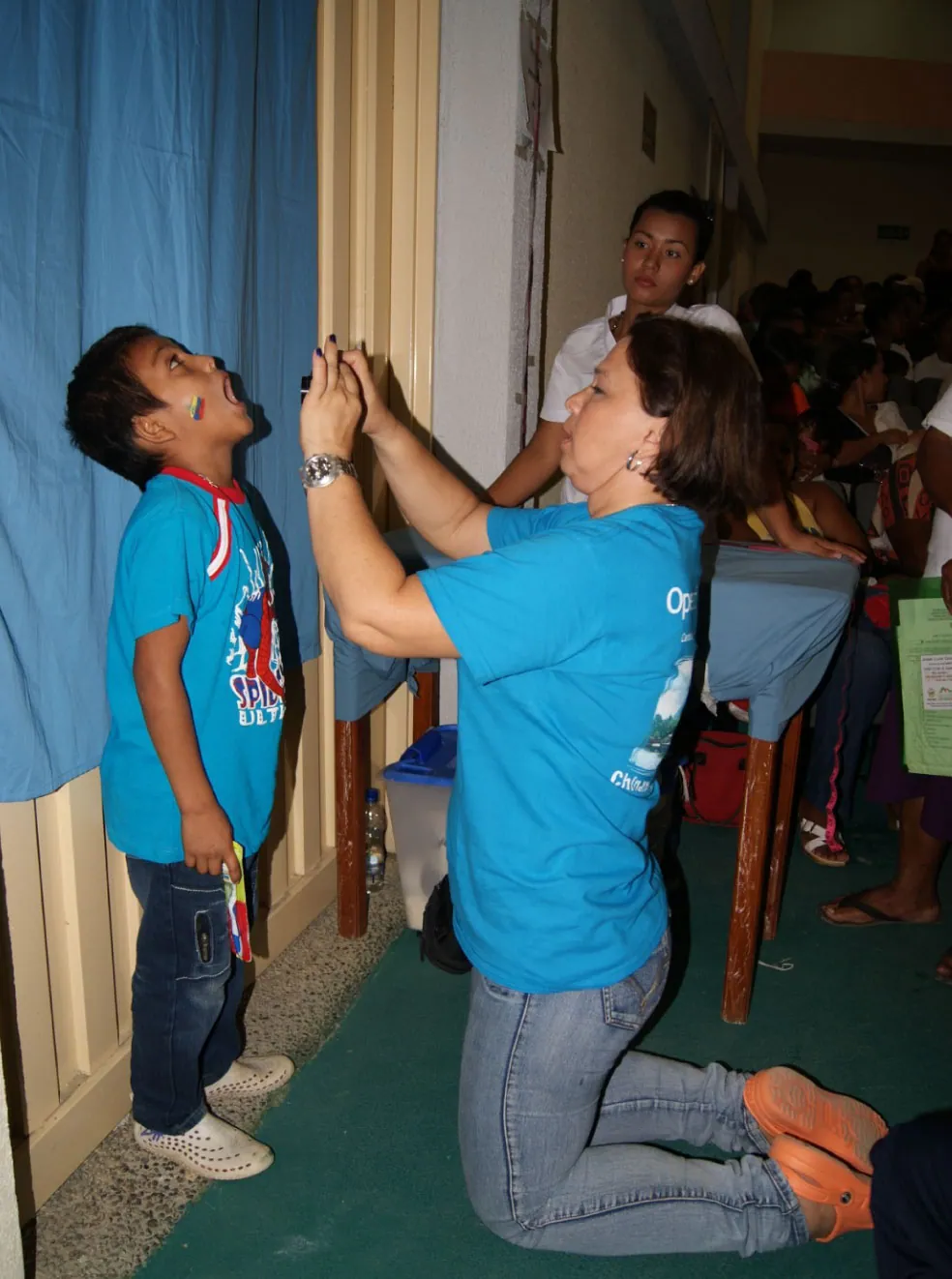 Adriana Serrano: más de 20 años transformando vidas como voluntaria de Operación Sonrisa