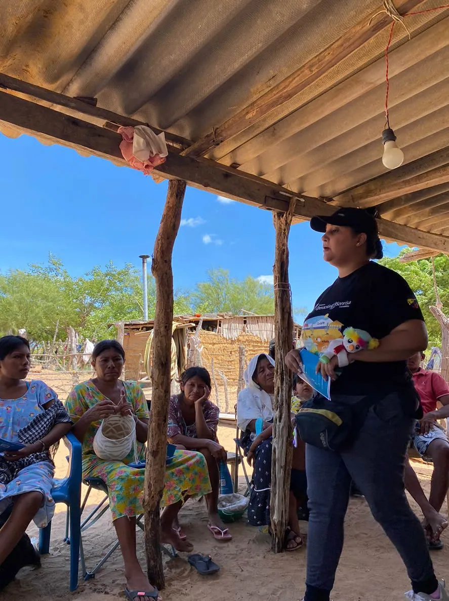 ¡Sonriendo en La Guajira! Taller Comunitario en Warika.