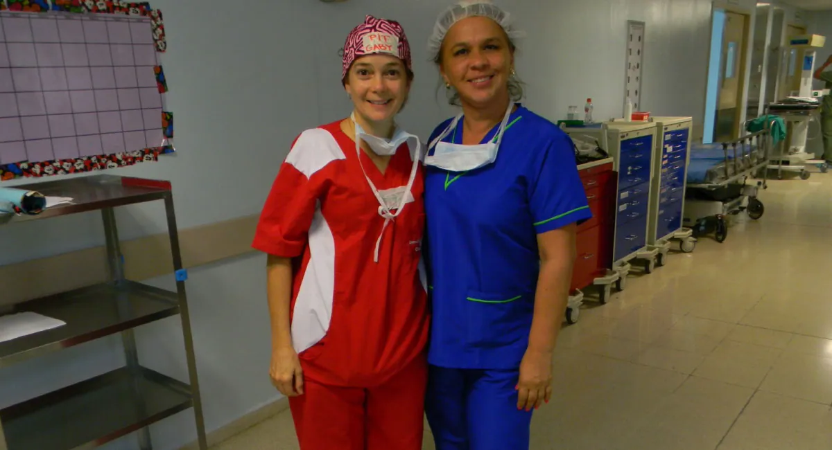 Adriana Serrano: más de 20 años transformando vidas como voluntaria de Operación Sonrisa